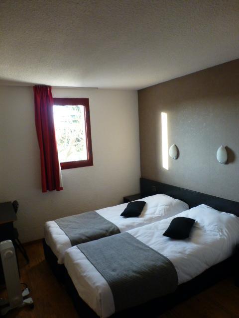 Logis Hotel L'Etoile Carcassonne Exterior foto